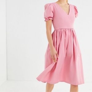 Lisa says Gah x UO Topanga dress!!